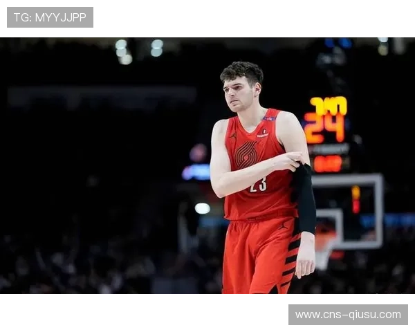 多诺万·克林根新秀首发亮相开拓者揭幕战成亮点